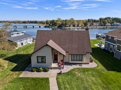 15770 Connelly Ave, Spring Lake, MI, 49456