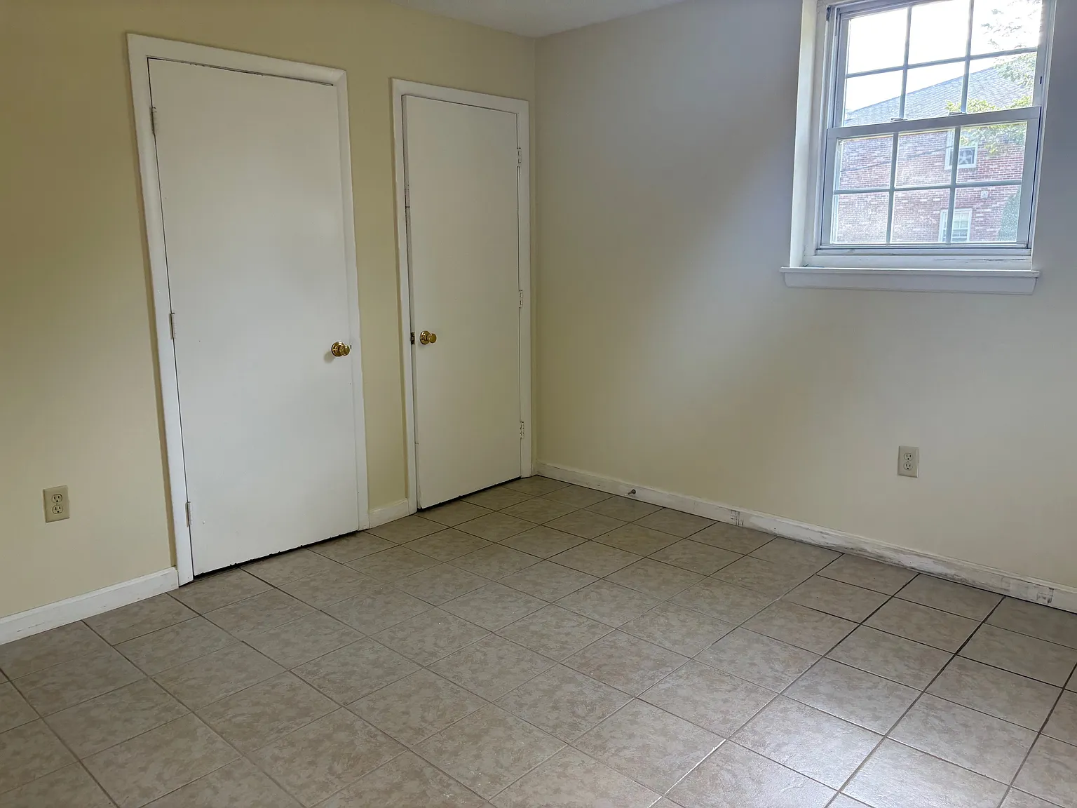 2 bed, 1000 sqft, $1,650 — Photo 4