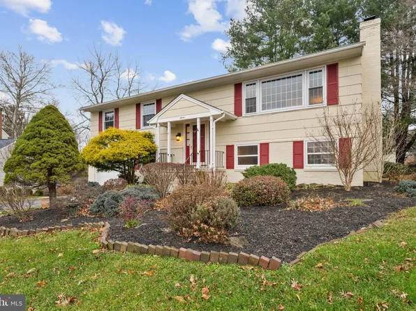 7 Bromwell Ct, Cockeysville, MD 21030