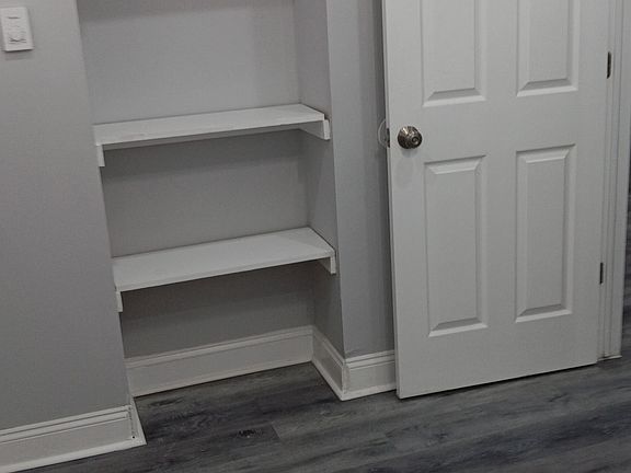 4th image of 350 W Queen Ln Floor 2