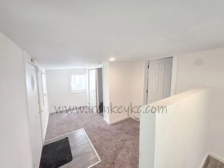 2602 Essex Ave — Photo 9