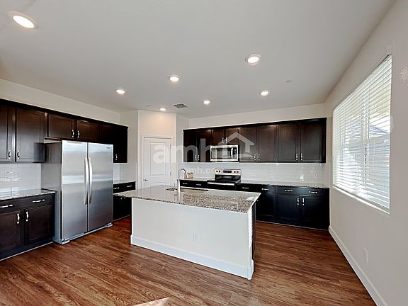4th image of 5919 W Columbine Dr