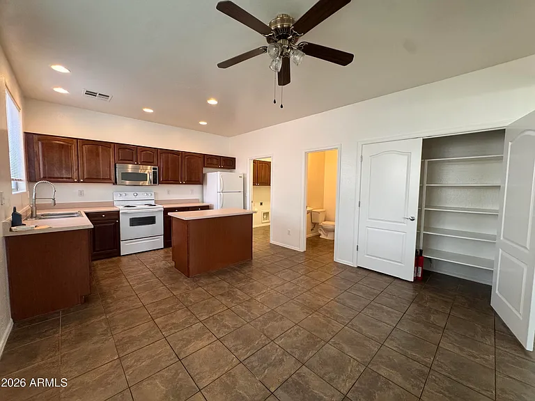 14955 N 174th Ln — Photo 16