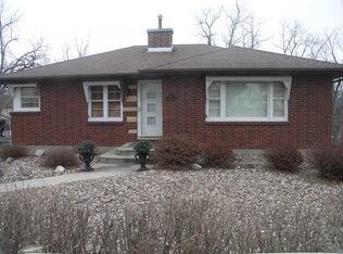 700 Clinton Ave, East Dubuque, IL 61025