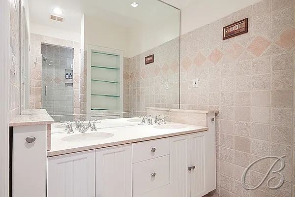 Sold by Bellmarc Realty | media 23