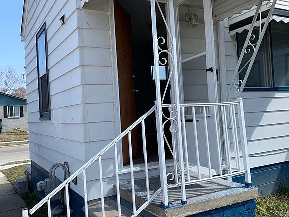 Entrance to studio