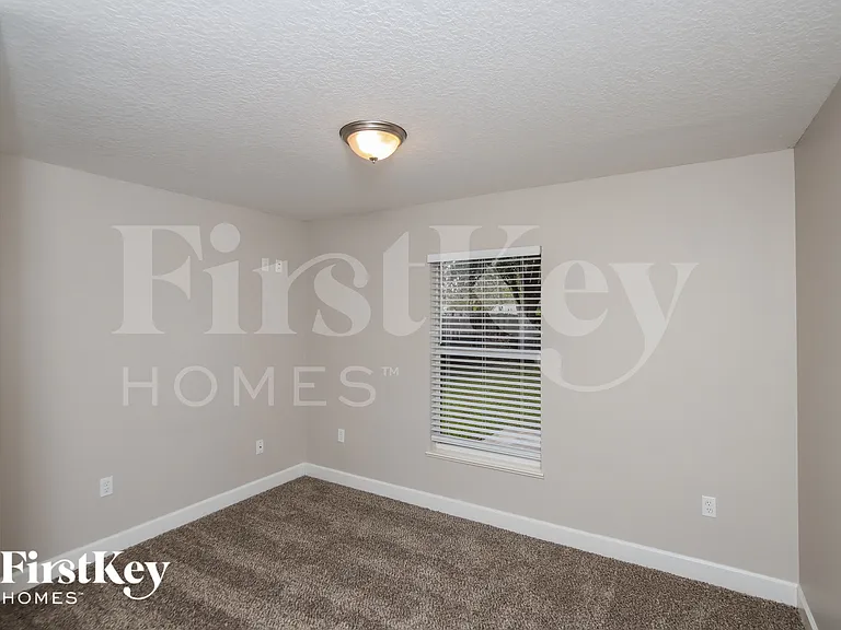 914 Caligula Ave SE — Photo 11