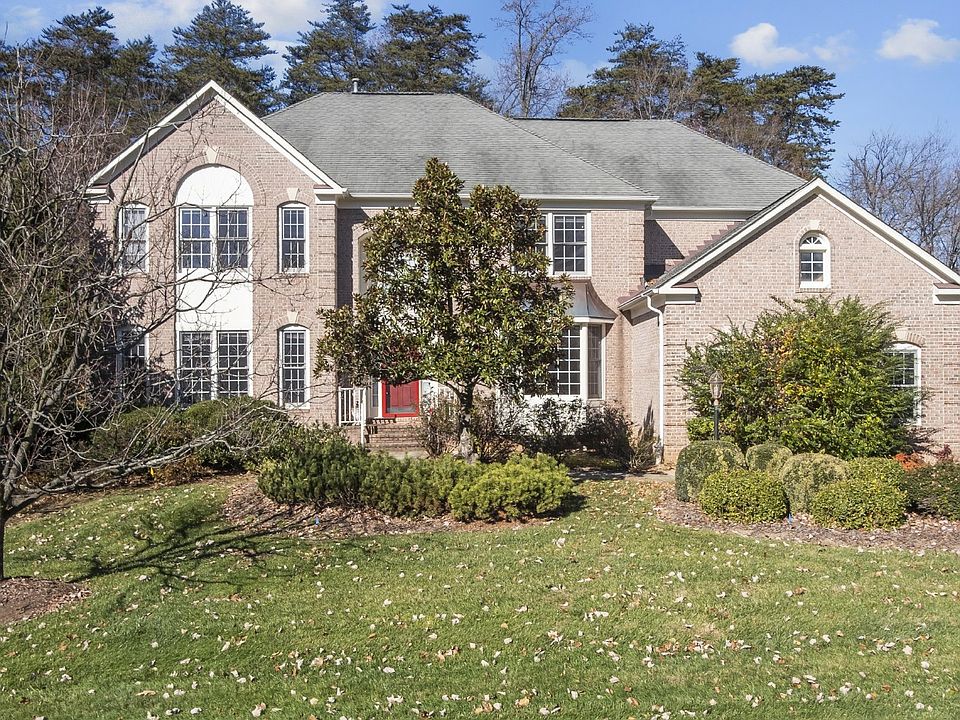 1st image of 6466 Lake Meadow Dr