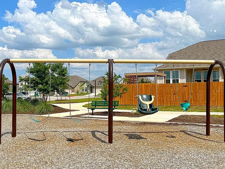 19608 Caymus Dr — Photo 29