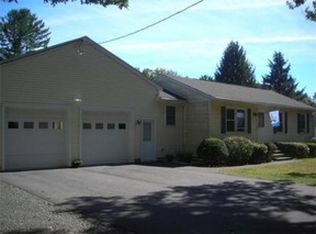 122 Glendale Rd, Northampton, MA 01062