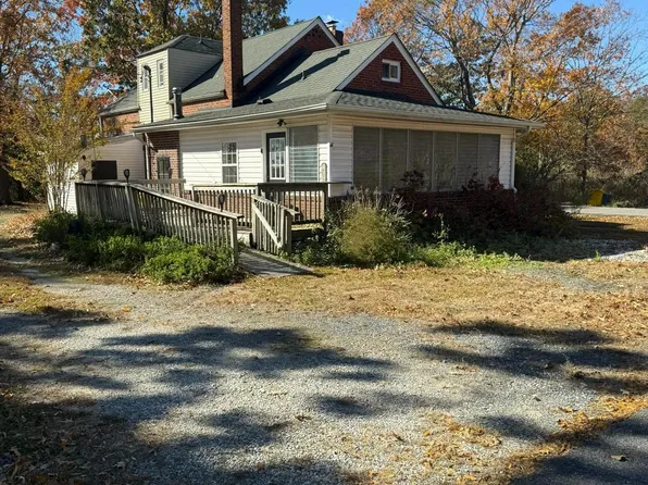 1503 Callaway Dr, Shady Side, MD 20764