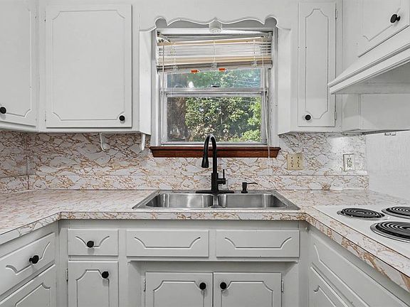 5th image of 4825 Trapp Dr