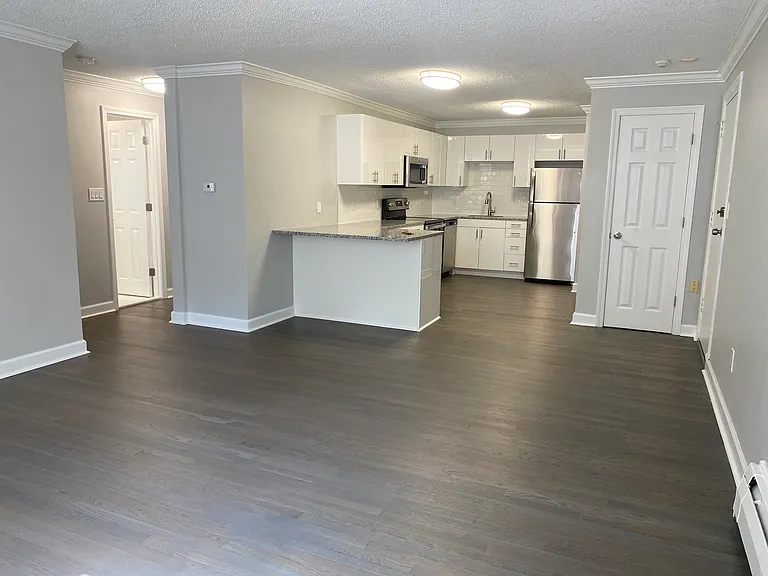 517 Washington St #3 — Photo 3