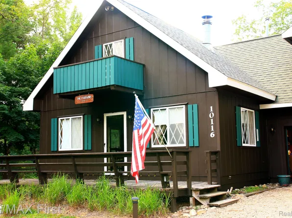 10116 Montrose Dr, Mancelona, MI 49659