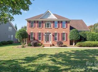 110 Fox Den Cir, Statesville, NC 28677