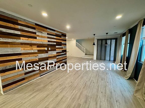 4th image of 3134 E La Avenida Dr