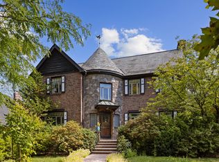 44 Dolphin Rd, Newton, MA 02459