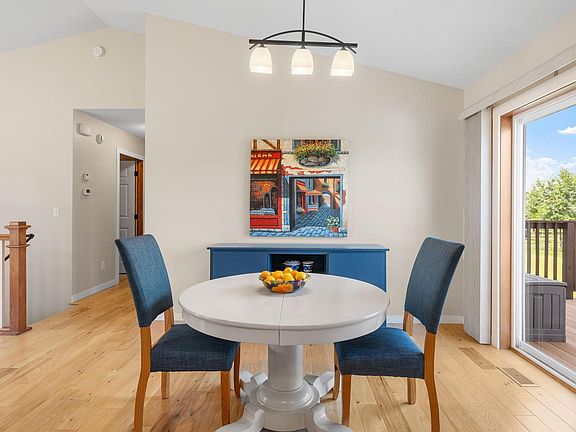 4th image of 4942 87th St NE