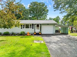 10 Ingersoll Dr, Fulton, NY 13069