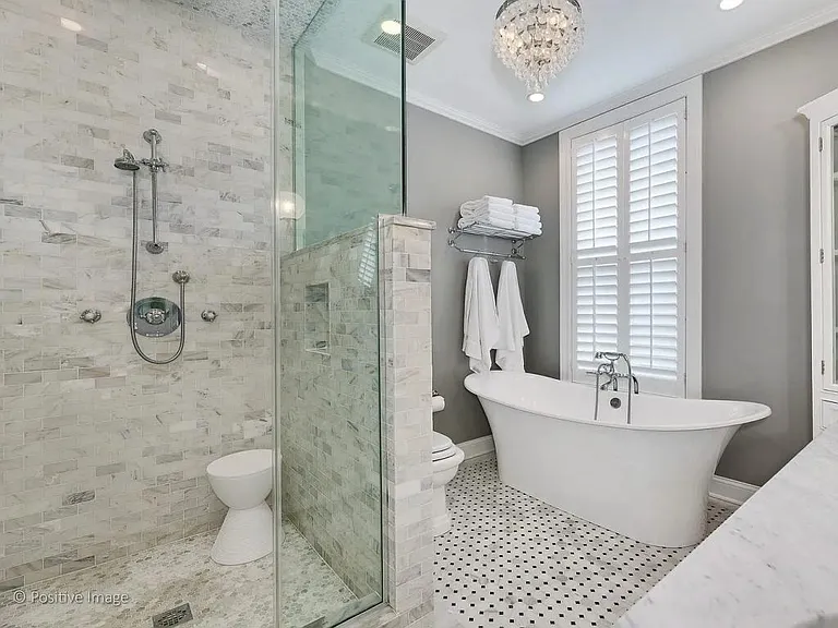 1814 N Lincoln Park W #1 — Photo 16
