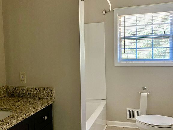 5th image of 493 King Arnold St APT 1