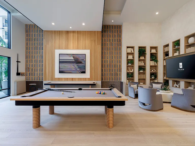 The Parlor Clubroom