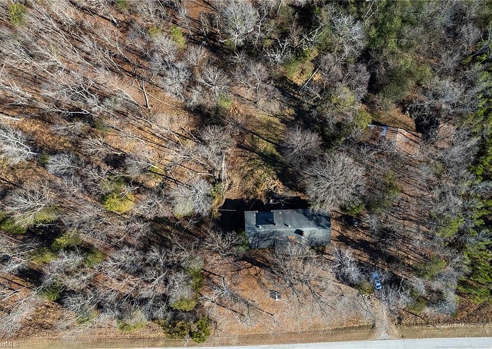 2nd image of 1919 New Cut Rd