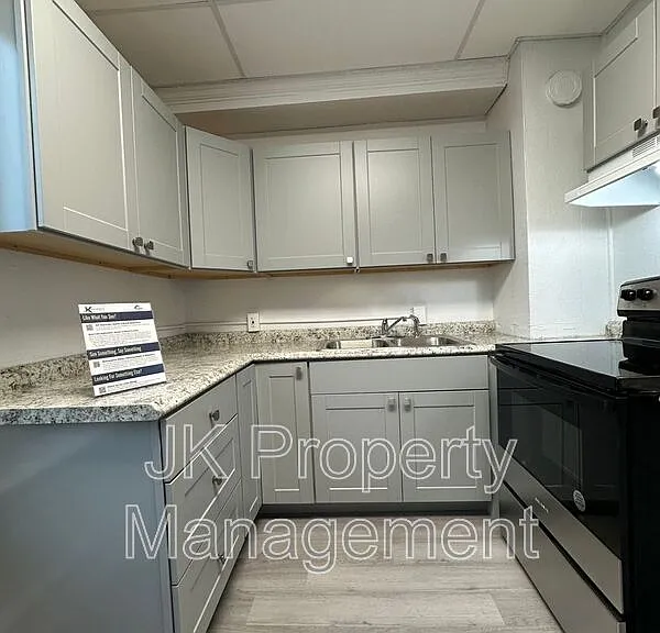 604 2nd Ave S — Photo 3