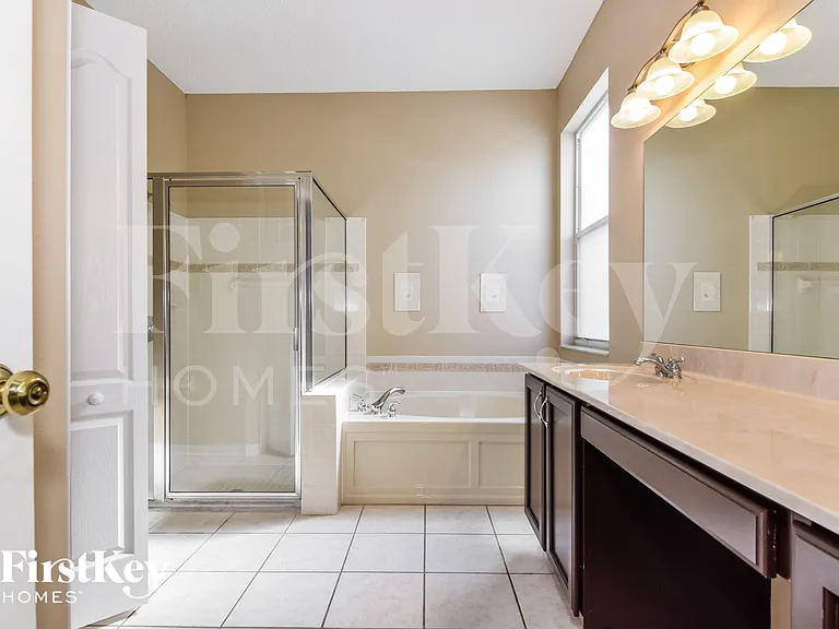 10424 Beneva Dr — Photo 8