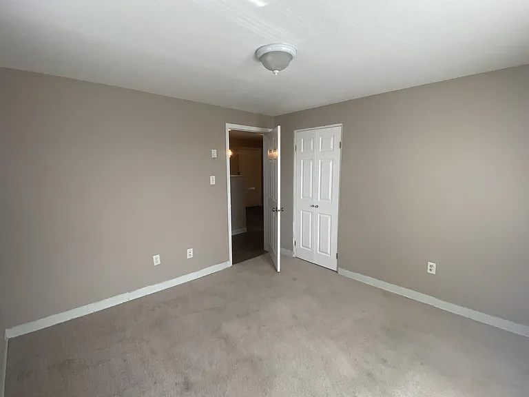 285 Concord St — Photo 17