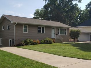 267 34th Street Dr SE, Cedar Rapids, IA 52403