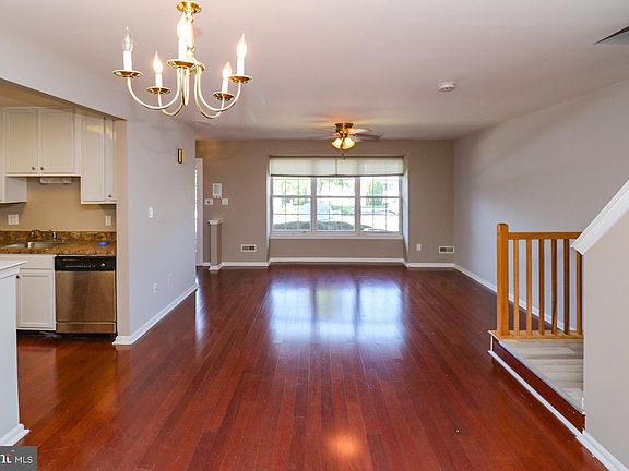 5th image of 2202 Saxony Dr #2202