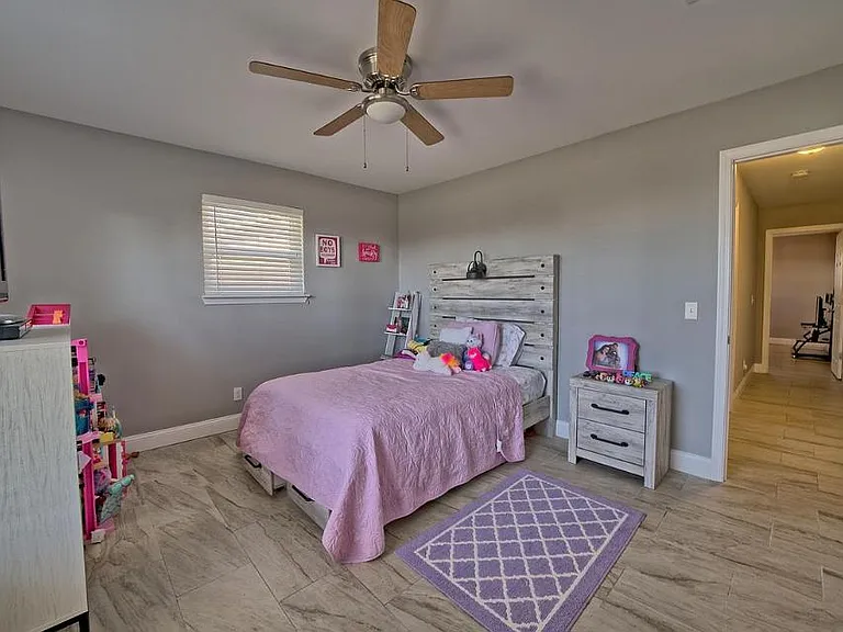 829 Miles Dr — Photo 15