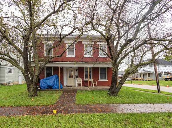 95 W Pine St, Platteville, WI 53818