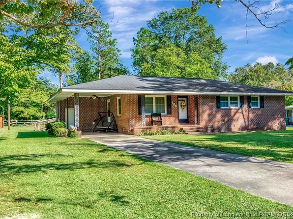 409 Friendly St, Fairmont, NC 28340
