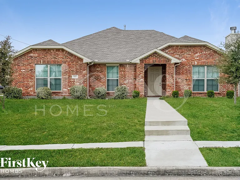 615 Hearthstone Dr — Photo 1