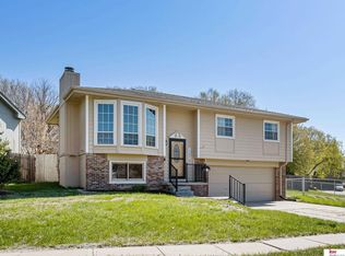 12666 Grand Ave, Omaha, NE 68164
