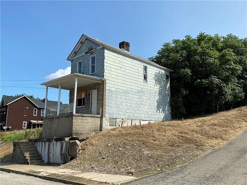 2nd image of 1511 Soles St