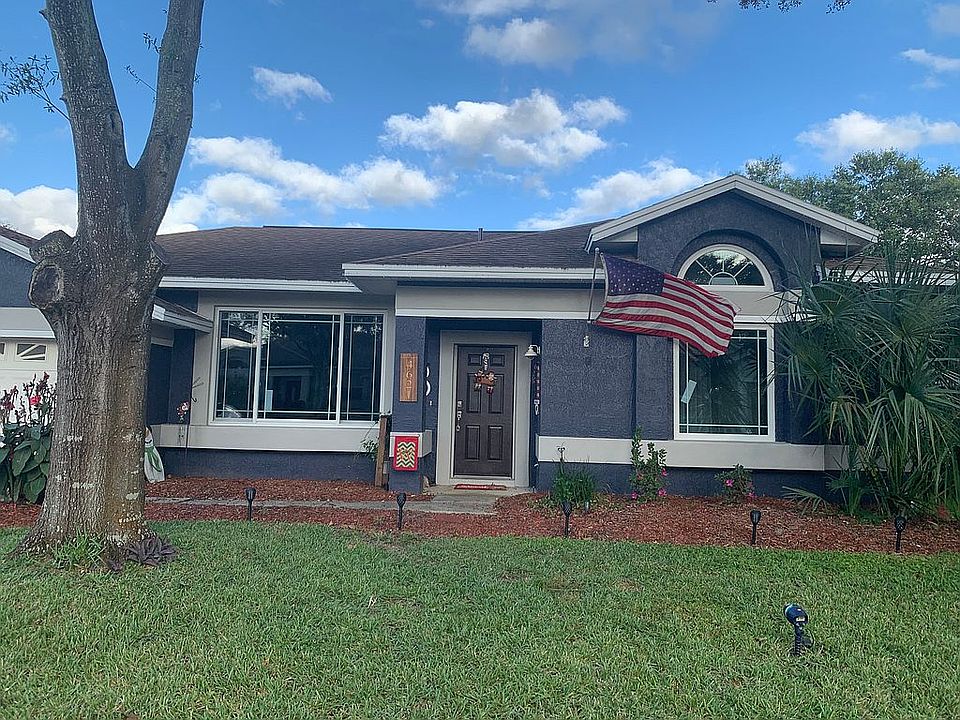 1st image of 4621 Oak River Cir