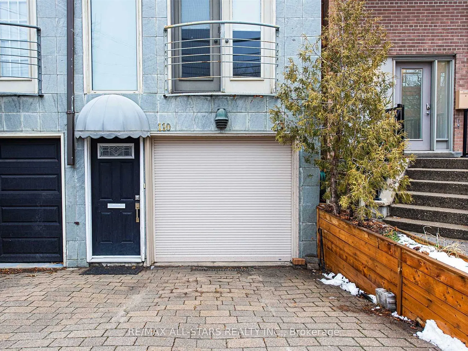 3 bed, $5,900 — Photo 2