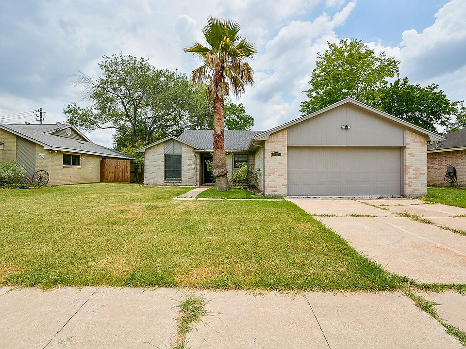 1st image of 10111 Hollow Canyon Dr