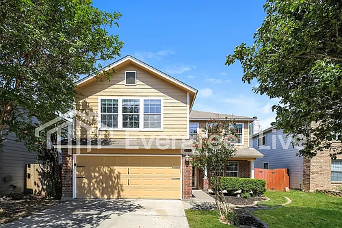 211 Roswell Cyn Photo 1