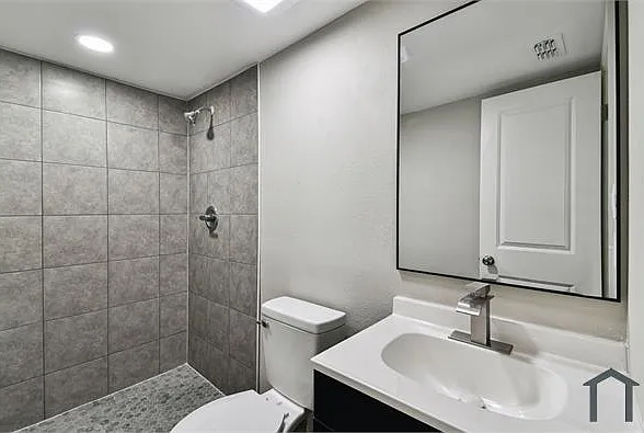 10625 Bay Hills Cir — Photo 14