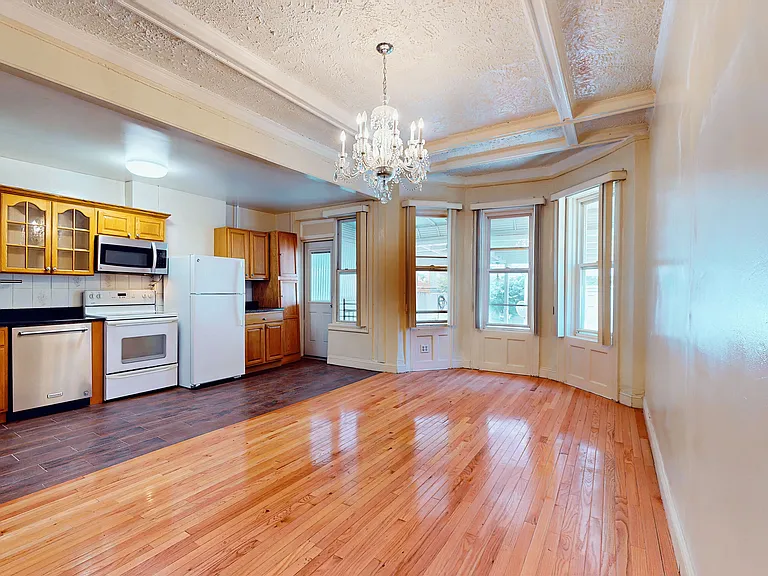 479 Irving Ave #1 — Photo 9