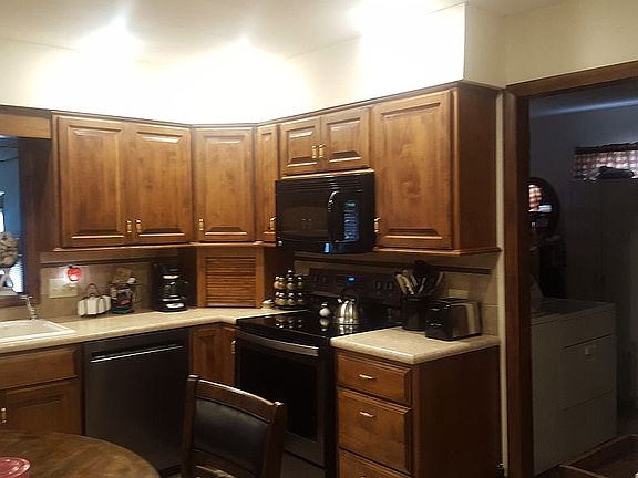 4th image of 79 Faircrest Dr