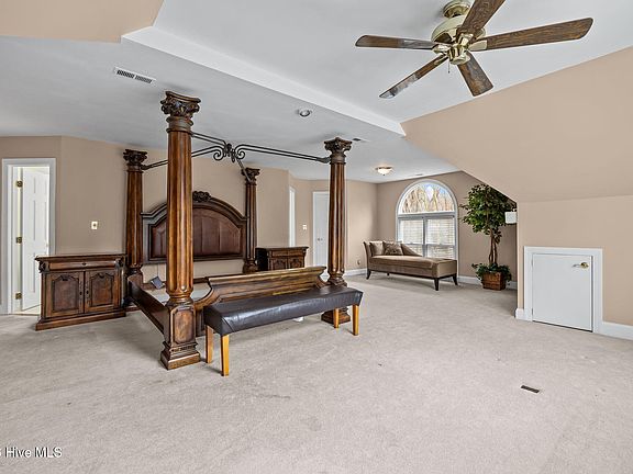 5th image of 5808 Devon Circle