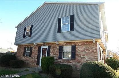 1st image of 3500 Castle Hill Dr