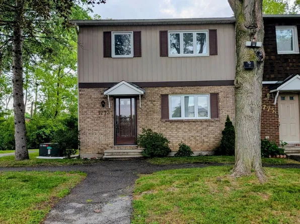 1773 Bellmanor Ct, Ottawa, ON K1T 2V6