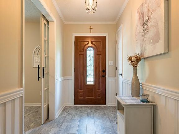 5th image of 4045 Kilarney Cir