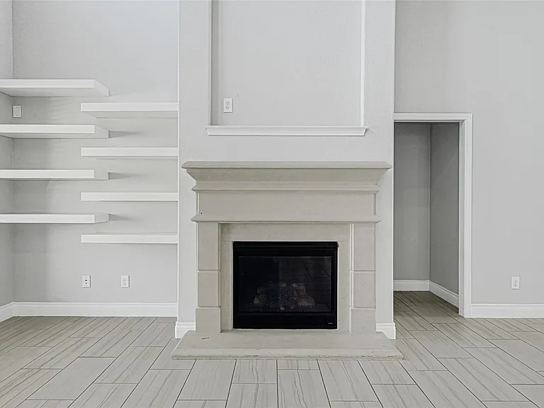 3430 Golden Cypress Ln — Photo 8